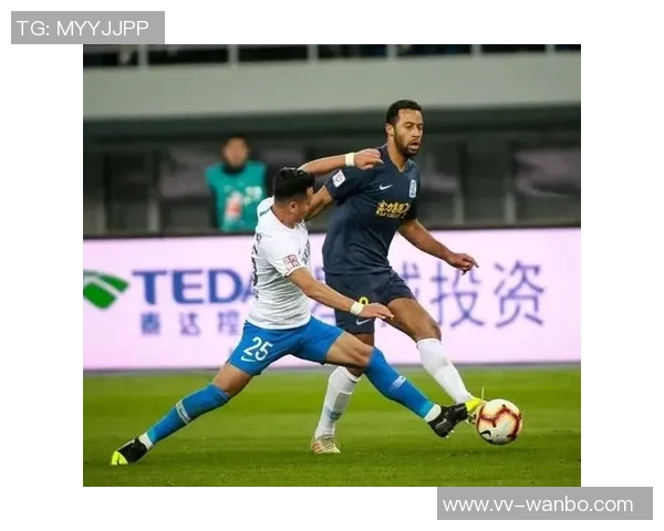 热刺球迷对球队推出的高价围巾表示强烈不满引发热议